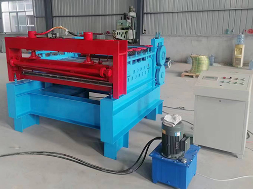 不銹鋼壓花機(jī)